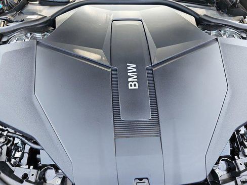 New 2025 BMW i7 xDrive60 image 33