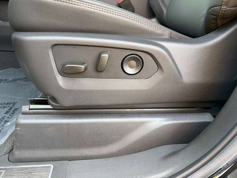 New 2026 GMC Sierra 1500 AT4 w/ AT4 Premium Package AWD/4WD image 19