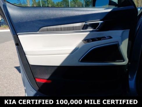 Certified 2025 Kia Telluride EX w/ EX Captain's Chair Package image 21