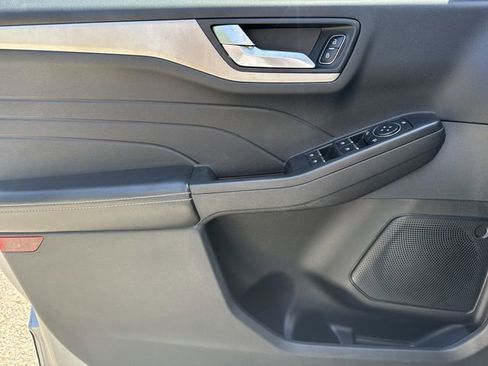 Certified 2021 Ford Escape SE FWD image 10