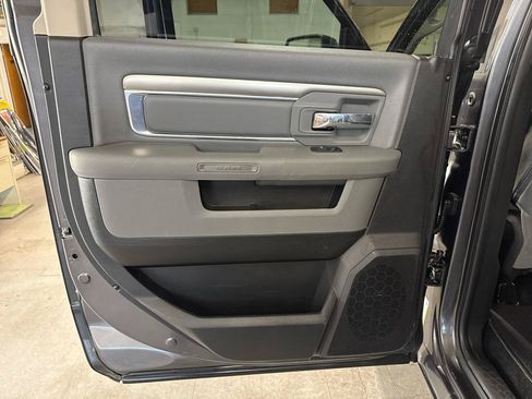 Used 2017 RAM 1500 Big Horn AWD/4WD image 41