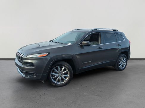 Used 2018 Jeep Cherokee Limited image 1