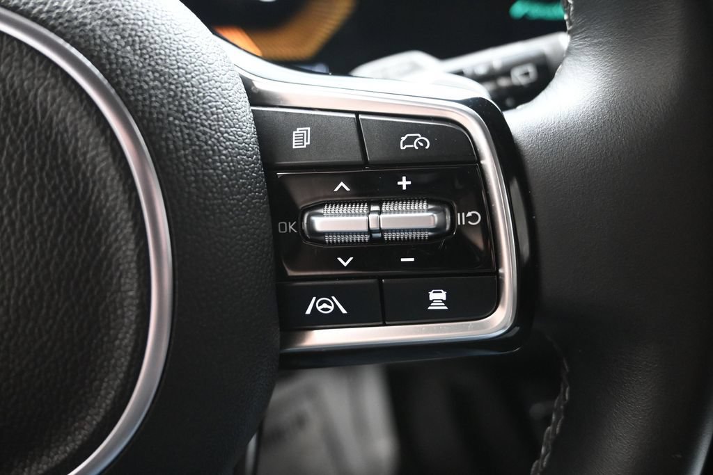 Used 2025 Kia Sorento EX AWD/4WD image 26