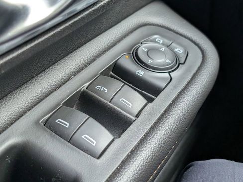 Used 2019 GMC Terrain SLE image 16