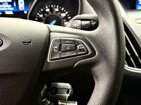 Used 2016 Ford Focus SE FWD image 18