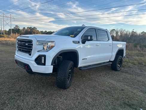 Used 2020 GMC Sierra 1500 AT4 w/ AT4 Premium Package image 3