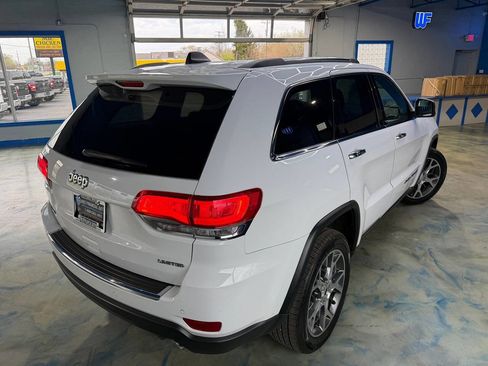 Used 2019 Jeep Grand Cherokee Limited w/ Luxury Group II AWD/4WD image 2