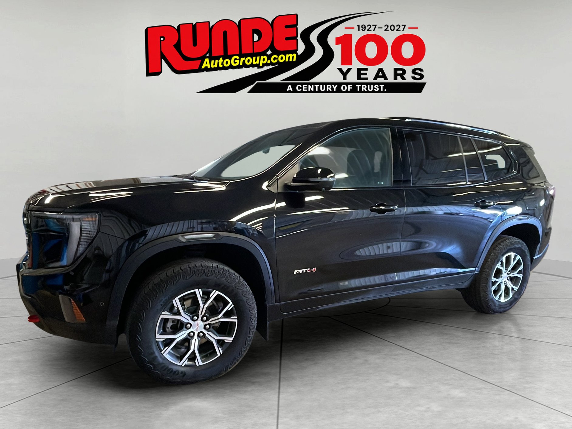 Used 2024 GMC Acadia AT4 w/ Super Cruise Package AWD/4WD image 1