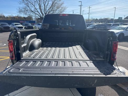 New 2026 RAM 2500 Tradesman AWD/4WD image 14