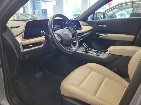 Used 2024 Cadillac XT4 Luxury FWD image 27