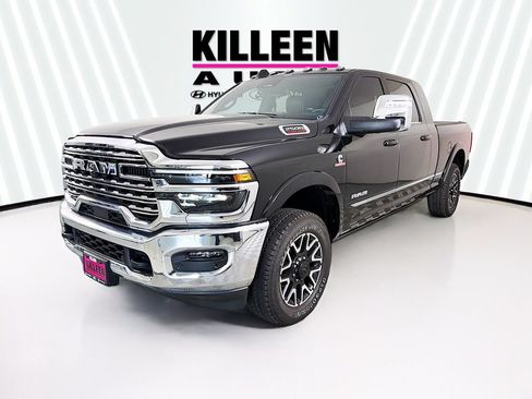 Used 2025 RAM 2500 Limited AWD/4WD image 3