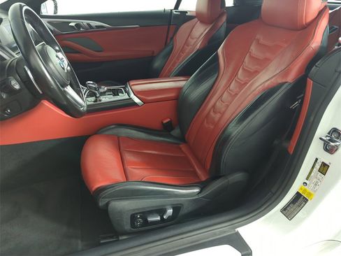 Used 2022 BMW 840i Convertible image 12