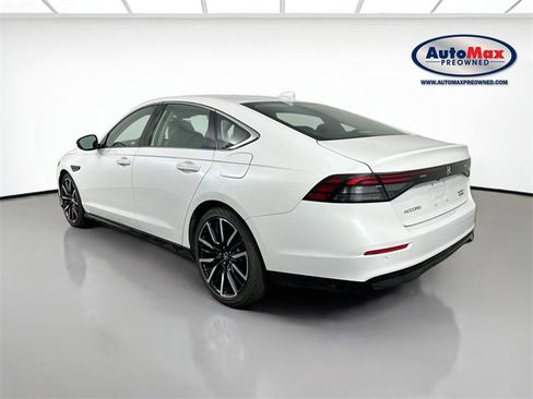 Used 2025 Honda Accord Touring image 6