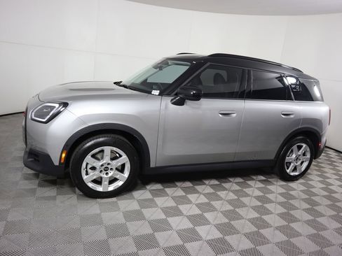 Certified 2025 MINI Cooper Countryman S image 8