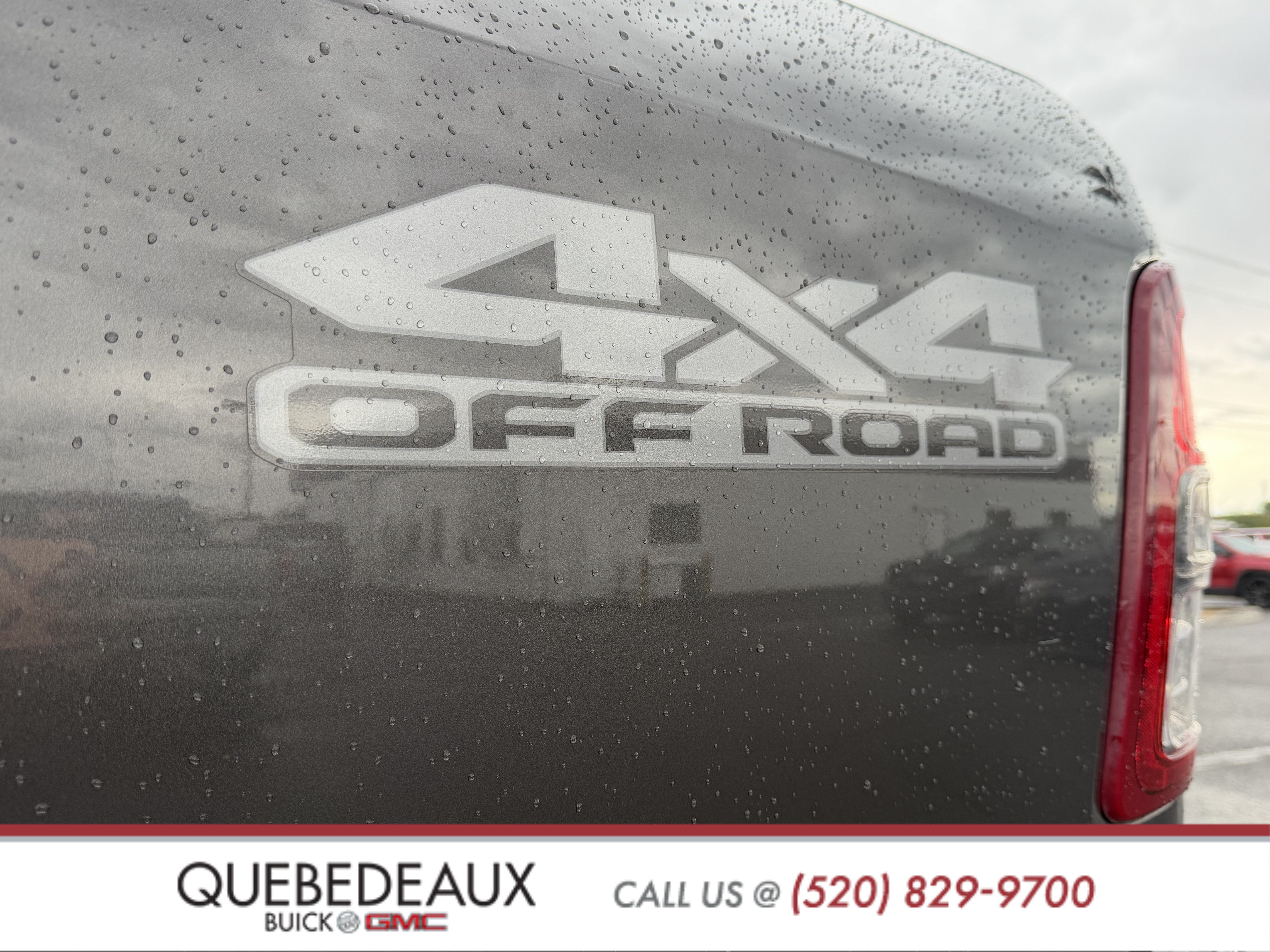 Used 2020 RAM 2500 Big Horn w/ Night Edition AWD/4WD image 19