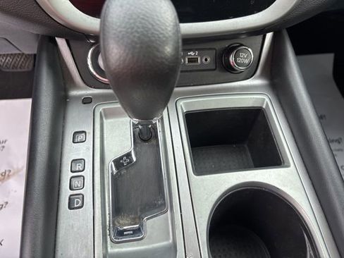 Used 2020 Nissan Murano S image 17