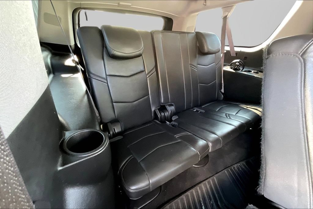 Used 2016 Cadillac Escalade ESV Luxury AWD/4WD image 26