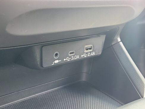 Certified 2024 Subaru Crosstrek 2.0i Premium AWD/4WD image 29
