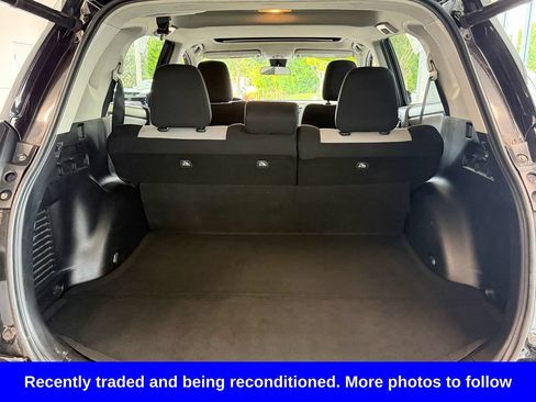 Used 2018 Toyota RAV4 XLE FWD image 14
