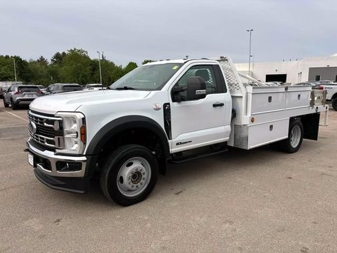 Used 2024 Ford F550 4x4 Regular Cab Super Duty image 3