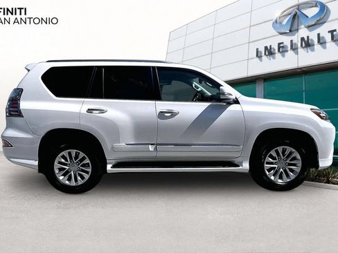 Used 2018 Lexus GX 460 Premium w/ Premium Package AWD/4WD image 45