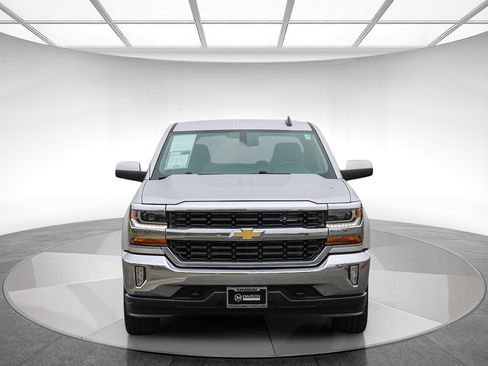 Used 2018 Chevrolet Silverado 1500 LT w/ All Star Edition image 6