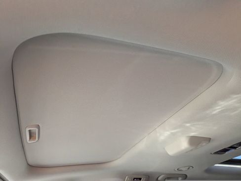 New 2026 Kia Carnival SX image 23