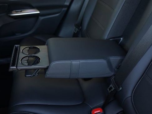 Used 2026 Mercedes-Benz GLC 300 image 24