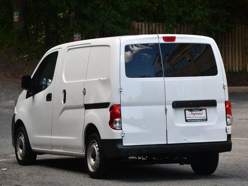 Used 2019 Nissan NV200 S w/ Back Door Glass Package image 4