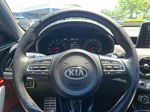 Used 2019 Kia Stinger GT2 AWD/4WD image 23