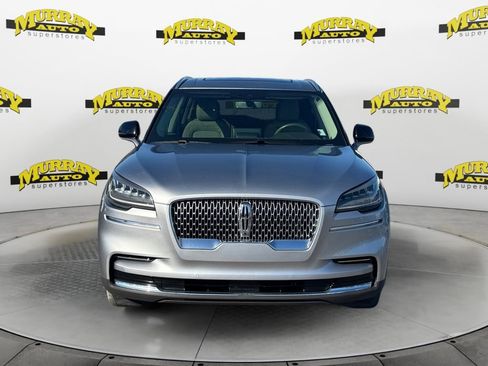 Used 2022 Lincoln Aviator Reserve image 9