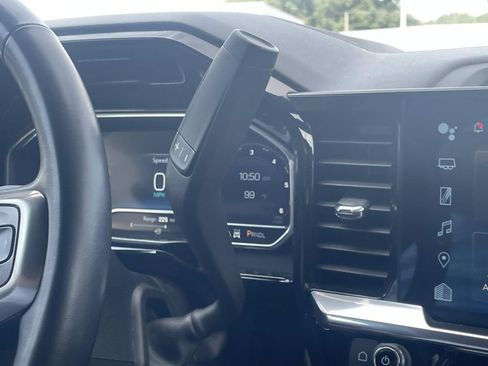 Certified 2023 Chevrolet Silverado 1500 LT AWD/4WD image 20