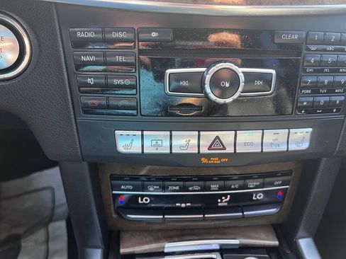 Used 2014 Mercedes-Benz E 350 4MATIC Sedan image 18