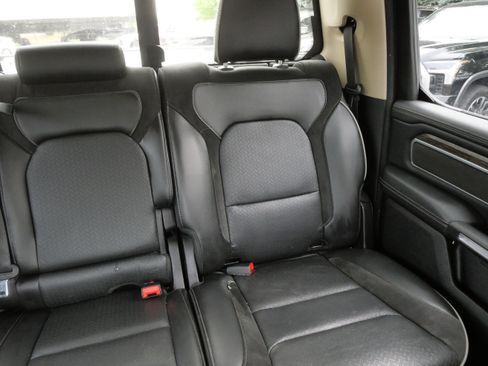 Used 2019 RAM 1500 Laramie AWD/4WD image 14