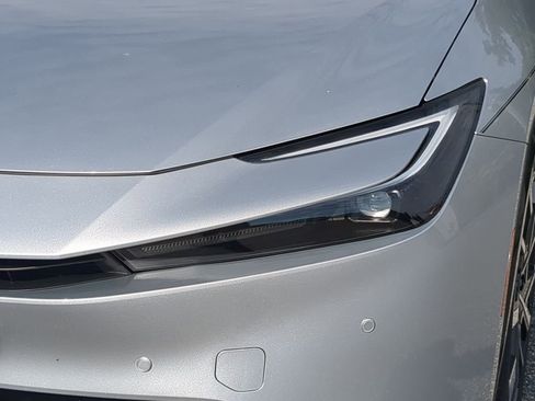 New 2026 Toyota Prius Plug-In Hybrid FWD image 18
