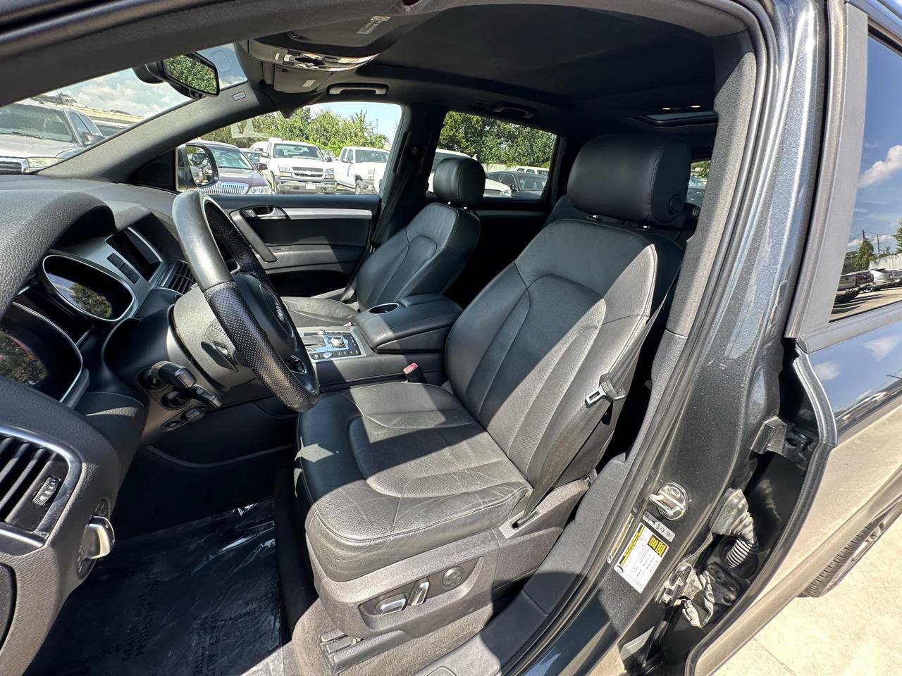 Used 2013 Audi Q7 3.0T S line Prestige w/ Technology Pkg AWD/4WD image 32