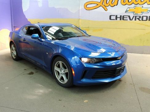 Used 2017 Chevrolet Camaro LT image 3
