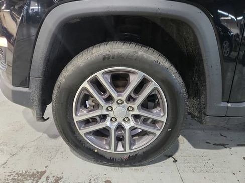 Used 2020 Jeep Compass Latitude AWD/4WD image 26