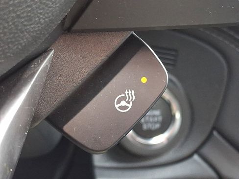 Certified 2025 Subaru Outback Limited image 23