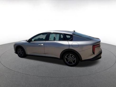 Used 2025 Kia K4 FWD image 10