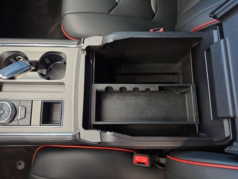 Used 2019 Ford Expedition XLT w/ Equipment Group 202A RWD image 34