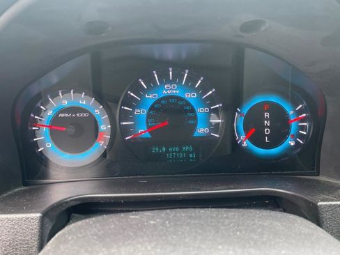 Used 2011 Ford Fusion SE FWD image 11