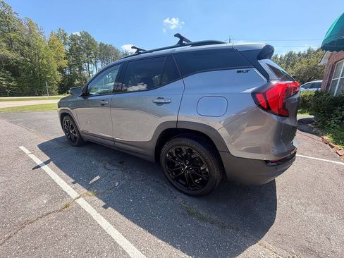 Used 2021 GMC Terrain SLT w/ Infotainment Package II FWD image 6