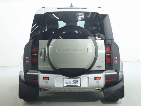 Certified 2023 Land Rover Defender 90 S AWD/4WD image 7