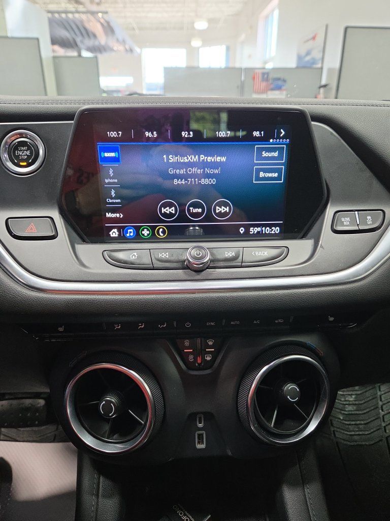 Used 2019 Chevrolet Blazer LT FWD image 5