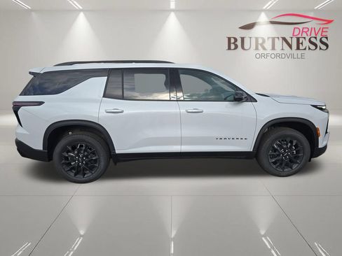 Certified 2026 Chevrolet Traverse LT w/ Midnight/Sport Edition AWD/4WD image 8