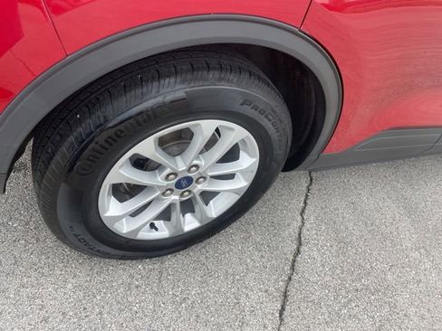 Used 2020 Ford Escape SE FWD image 14