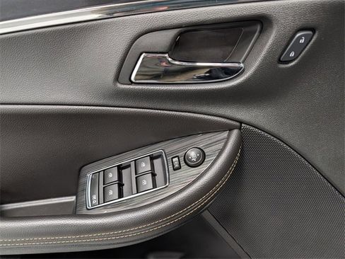 Used 2016 Chevrolet Impala LT w/ Leather Package image 14