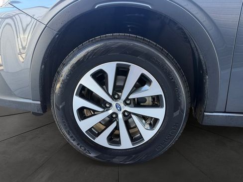 Used 2022 Subaru Outback Premium AWD/4WD image 9