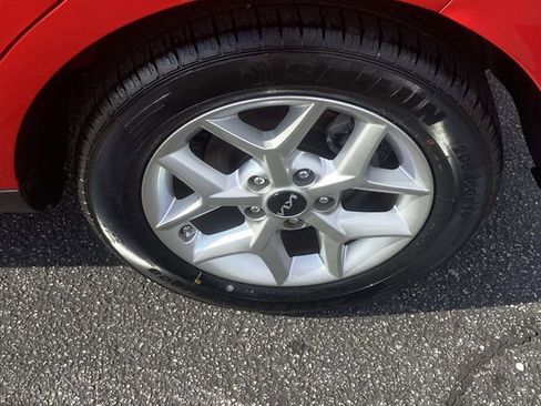 Used 2024 Kia Soul LX w/ Option Group 015 image 8